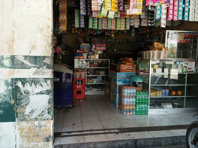 Toko Bu Puji: The Heartbeat of Cilacap Shopping That Never Sleeps